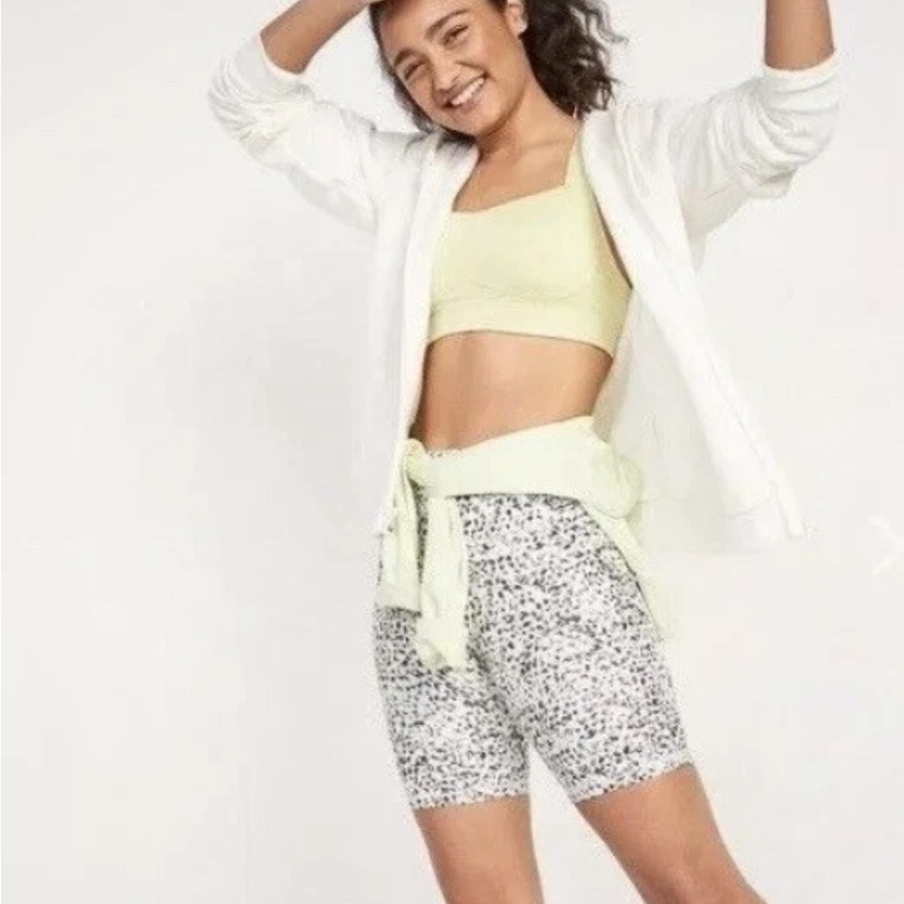 Old Navy Active High-Waisted Powersoft Side-Pocket Biker Shorts, Animal Print